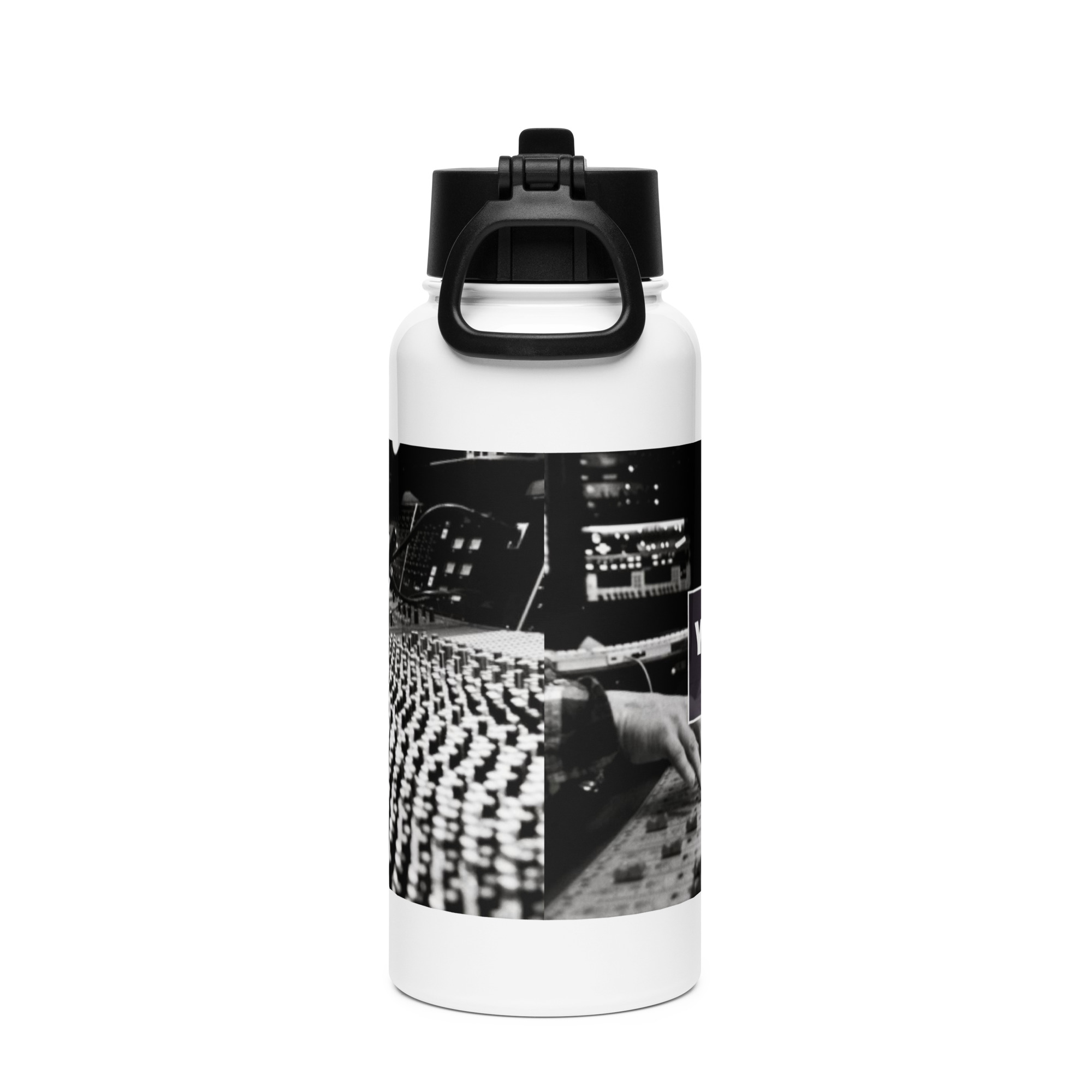 Stainless steel water bottle with a straw lid - Image 2